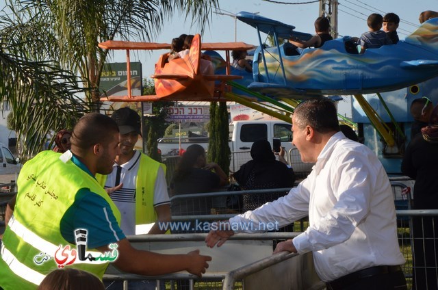   فيديو : اطفال كفرقاسم  احلى عمو عادل في الدنيا  والرئيس  بسمة على وجه طفل ترضيني ودعاء ام يكفيني وسنبقى نعمل من اجل اطفالنا 